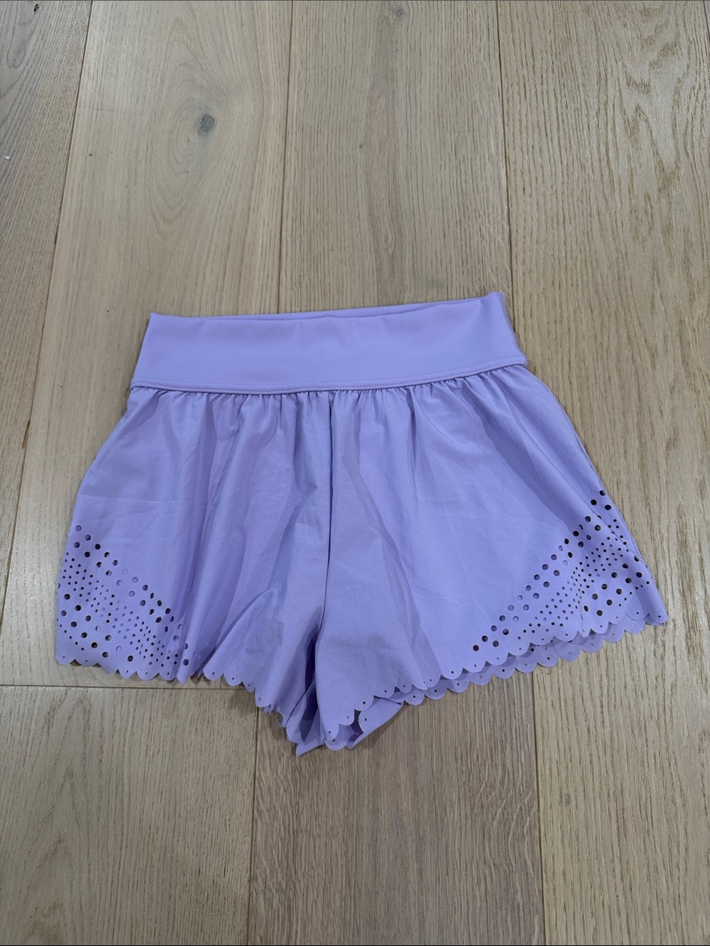 Offline by Aerie Lavender Scalloped Hem Women's Shorts Size Small